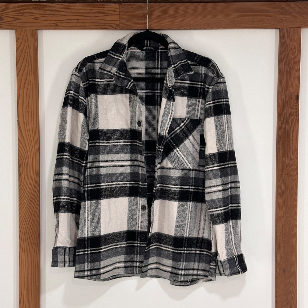 LC‎ Waikiki Men's Medium Black White Gray Plaid Flannel Long Sleeve Shirt M